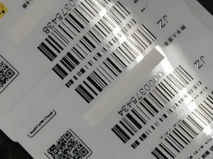 Integrated inkjet printer for printing labels